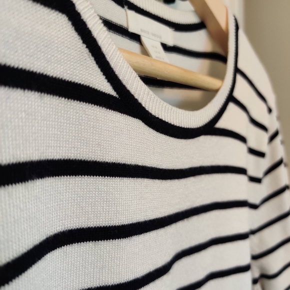 3 for $20 — H&M basic sweaters in excellent condition - Picture 5 of 9